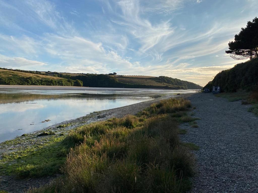 2 Chatsworth Riverscape Apartments - Peaceful Apartment In Great Location With Free Parking Overlooking The Gannel Just A Short Walk From Newquays Incredible Beaches And Local Amenities New Quay Eksteriør billede