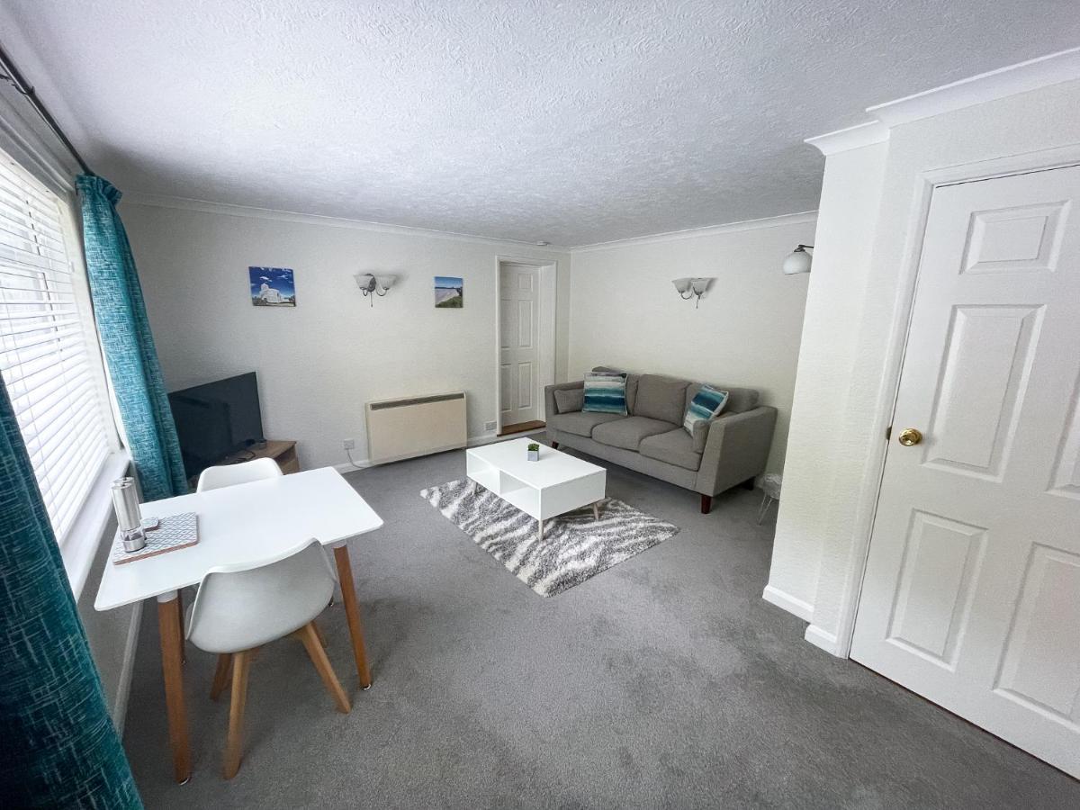 2 Chatsworth Riverscape Apartments - Peaceful Apartment In Great Location With Free Parking Overlooking The Gannel Just A Short Walk From Newquays Incredible Beaches And Local Amenities New Quay Eksteriør billede