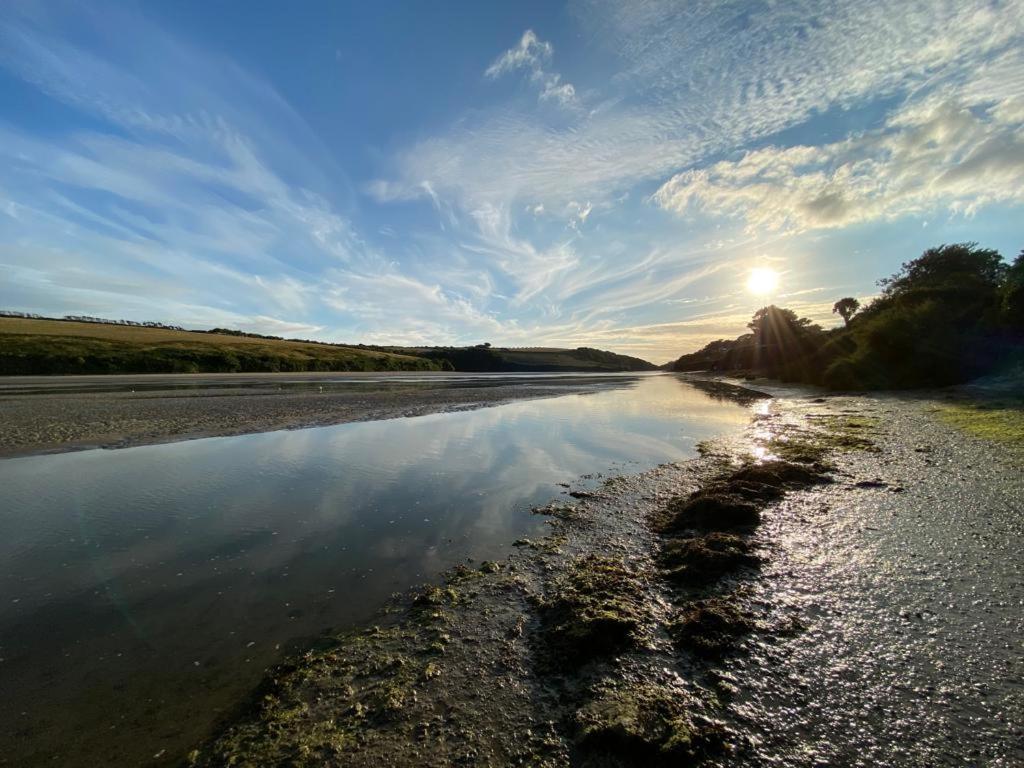 2 Chatsworth Riverscape Apartments - Peaceful Apartment In Great Location With Free Parking Overlooking The Gannel Just A Short Walk From Newquays Incredible Beaches And Local Amenities New Quay Eksteriør billede